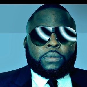 Meet your Posher, Marc